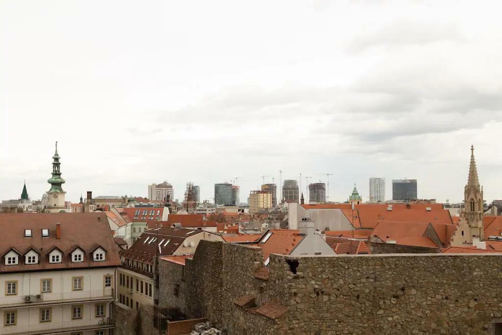 Oldtown Safari Lodge Bratislava Esterno foto